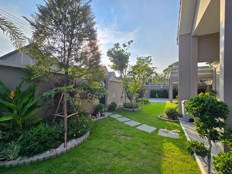 Nordic Pool Villa, Mabprachan, Pattaya, Chon Buri (Pattaya), Poong, Bang Lamung (Pattaya), Chon Buri (Pattaya), 4 Bedrooms, 270 sqm, Villa For Sale, by Yaowaluck Sirinapho, 500372771 - DDproperty.com