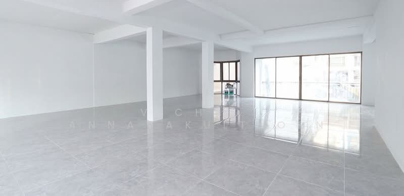 One Oasis Building, กรุงเทพ, ลุมพินี, ปทุมวัน, กรุงเทพ, 125 ตร.ม., พื้นที่ขายของ ให้เช่า, โดย Vichai Annavakulthorn, 500372812 - DDproperty.com