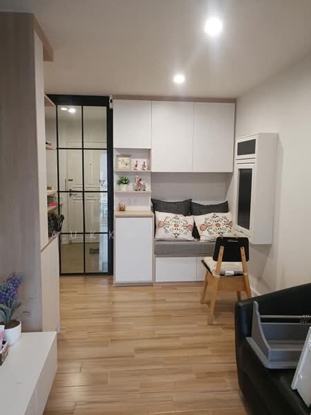 Silom Suite, Bangkok, Soi Sathorn 12, Sathorn Road, Silom, Bang Rak, Bangkok, 1 Bedroom, 38 sqm, Condo For Sale, by Pemika Aukkaraleekul, 500372833 - DDproperty.com