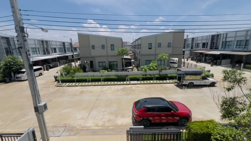 V Compound Bangna, Samut Prakan, Bang Bo - Khlong Dan Road (Bang Na-Trat Km. 26), Bang Phriang, Bang Bo, Samut Prakan, 3 Bedrooms, 147 sqm, Single Detached House For Sale, by The Best Property Agent ติ๋ว, 500372876 - DDproperty.com