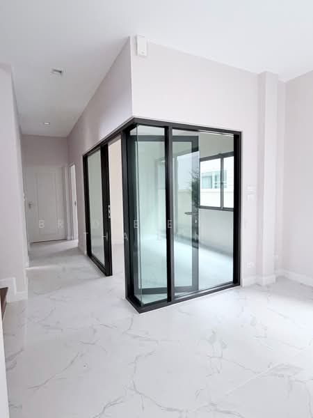Bangkok Boulevard Westgate, Nonthaburi, 889 Kanchanaphisek Road, Bang Bua Thong, Nonthaburi, 5 Bedrooms, 327 sqm, Single Detached House For Sale, by Bridge Estate Thailand, 500372921 - DDproperty.com
