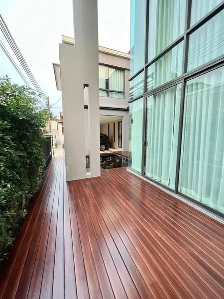 Thana Habitat Pinklao-Sirindhorn, Nonthaburi, Soi Bang Kruai-Sai Noi 26, Bang Si Thong, Bang Kruai, Nonthaburi, 4 Bedrooms, 300 sqm, Single Detached House For Sale, by HOME Real Estate Service, 500372991 - DDproperty.com
