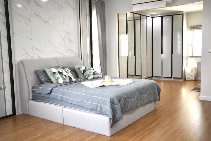 Thana Habitat Pinklao-Sirindhorn, Nonthaburi, Soi Bang Kruai-Sai Noi 26, Bang Si Thong, Bang Kruai, Nonthaburi, 4 Bedrooms, 300 sqm, Single Detached House For Sale, by HOME Real Estate Service, 500372991 - DDproperty.com