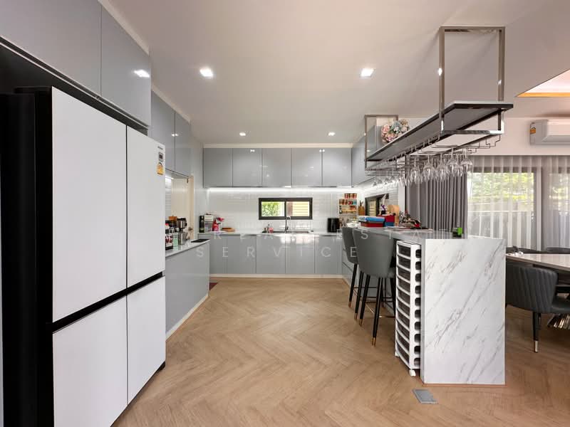 Thana Habitat Pinklao-Sirindhorn, Nonthaburi, Soi Bang Kruai-Sai Noi 26, Bang Si Thong, Bang Kruai, Nonthaburi, 4 Bedrooms, 300 sqm, Single Detached House For Sale, by HOME Real Estate Service, 500372991 - DDproperty.com