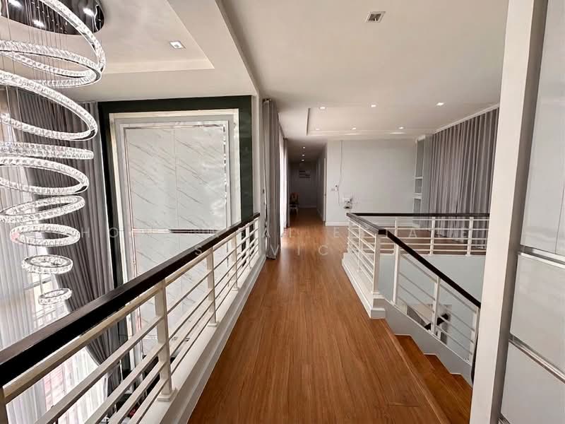 Thana Habitat Pinklao-Sirindhorn, Nonthaburi, Soi Bang Kruai-Sai Noi 26, Bang Si Thong, Bang Kruai, Nonthaburi, 4 Bedrooms, 300 sqm, Single Detached House For Sale, by HOME Real Estate Service, 500372991 - DDproperty.com