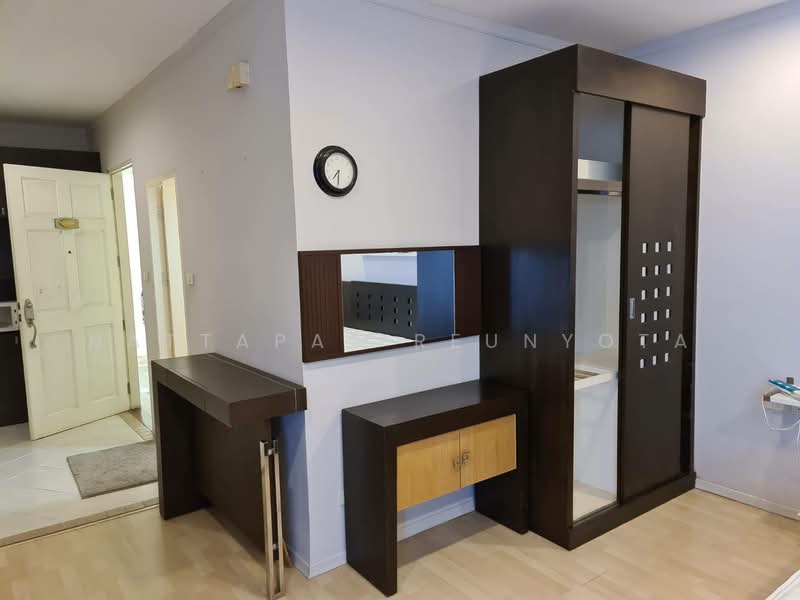 Baan Siri Sathorn, Bangkok, 10 Yen Akat 1 Alley, Thung Maha Mek, Sathon, Bangkok, 1 Bedroom, 32 sqm, Condo For Sale, by Nattapat Reunyota, 500372993 - DDproperty.com