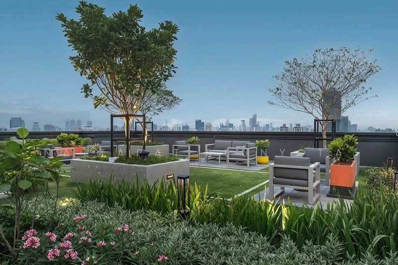 The Base Phetchaburi-Thonglor, Bangkok, Phetchaburi Rd, Bang Kapi, Huai Khwang, Bangkok, 1 Bedroom, 32 sqm, Condo For Sale, by Nattapat Reunyota, 500373025 - DDproperty.com