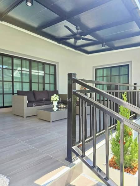 Impress House Village, Chon Buri (Pattaya), Nong Pru, Bang Lamung (Pattaya), Chon Buri (Pattaya), 5 Bedrooms, 400 sqm, Semi-Detached House (Twin House) For Sale, by Saimaii Russiphat, 500373036 - DDproperty.com