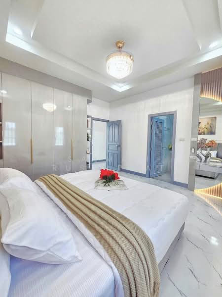 Impress House Village, Chon Buri (Pattaya), Nong Pru, Bang Lamung (Pattaya), Chon Buri (Pattaya), 5 Bedrooms, 400 sqm, Semi-Detached House (Twin House) For Sale, by Saimaii Russiphat, 500373036 - DDproperty.com