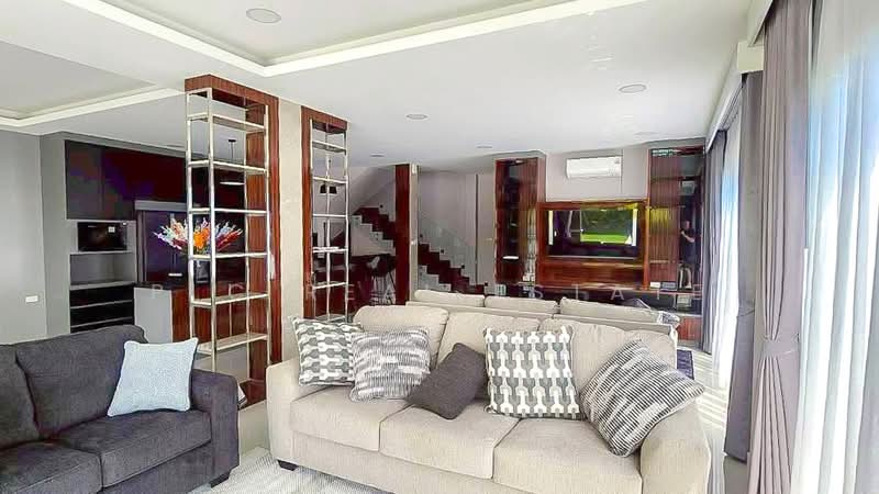 Luxury Pool Villa for Sale Mabprachan East Pattaya New 2Storey, Chon Buri (Pattaya), Bang Lamung, Bang Lamung (Pattaya), Chon Buri (Pattaya), 5 Bedrooms, 408 sqm, Villa For Sale, by PLC real estate, 500373041 - DDproperty.com