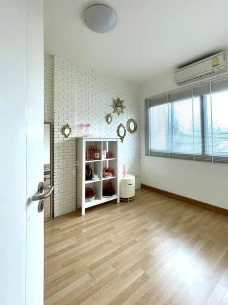 3-BR Townhouse, Bangkok, Bang Chak, Phra Khanong, Bangkok, 3 Bedrooms, 96 sqm, Townhouse For Sale, by Nattapat Reunyota, 500373046 - DDproperty.com