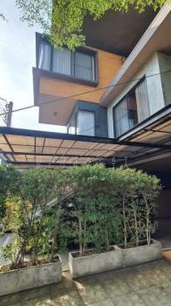 5-BR House, Bangkok, Lat Phrao, Bangkok, 5 Bedrooms, 400 sqm, Single Detached House For Sale, by Nattapat Reunyota, 500373066 - DDproperty.com
