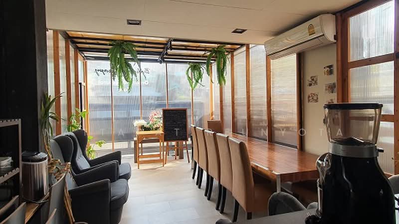 5-BR House, Bangkok, Lat Phrao, Bangkok, 5 Bedrooms, 400 sqm, Single Detached House For Sale, by Nattapat Reunyota, 500373066 - DDproperty.com