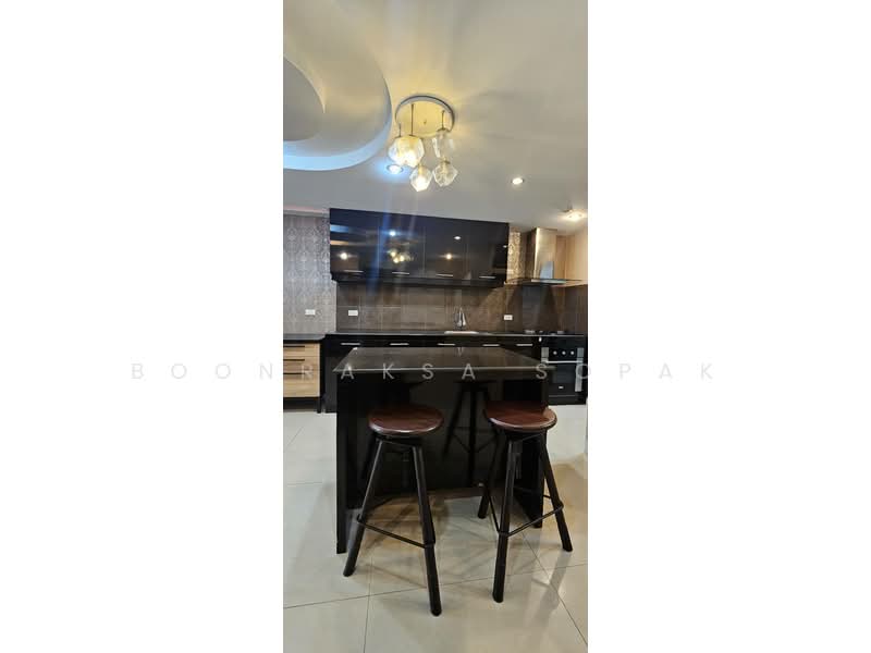 Baan Phrom Phong, Bangkok, Soi Sukhumvit 39, Khlong Tan Nua, Watthana, Bangkok, 2 Bedrooms, 128 sqm, Condo For Rent, by Boonraksa Sopak, 500373155 - DDproperty.com