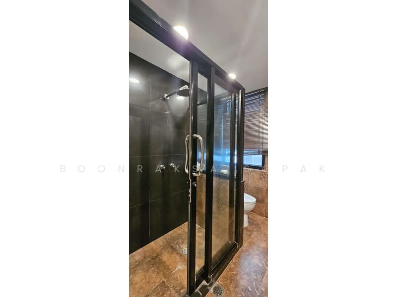 Baan Phrom Phong, Bangkok, Soi Sukhumvit 39, Khlong Tan Nua, Watthana, Bangkok, 2 Bedrooms, 128 sqm, Condo For Rent, by Boonraksa Sopak, 500373155 - DDproperty.com