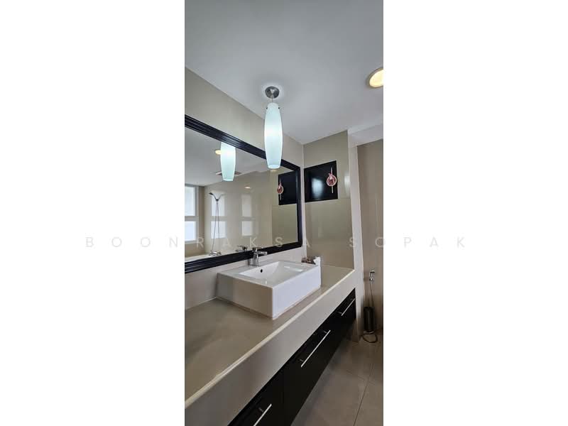 Baan Phrom Phong, Bangkok, Soi Sukhumvit 39, Khlong Tan Nua, Watthana, Bangkok, 2 Bedrooms, 128 sqm, Condo For Rent, by Boonraksa Sopak, 500373155 - DDproperty.com