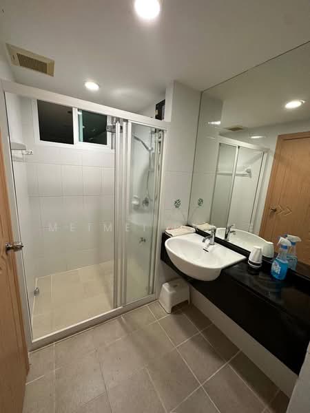 The Royal Place Condominium : เดอะ รอยัล เพลส คอนโดมิเนียม, ภูเก็ต, บายพาส, กะทู้, กะทู้, ภูเก็ต, 42 ตร.ม., คอนโด ให้เช่า, โดย MeiMei Prime, 500373156 - DDproperty.com