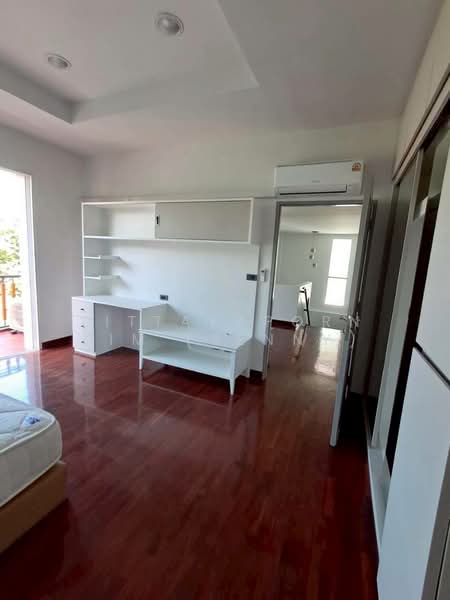 Villa Arcadia Srinakarin : วิลล่า อะคาเดีย ศรีนครินทร์, สมุทรปราการ, ซอย หมู่บ้านวิลล่าอะคาเดียศรีนครินทร์, บางแก้ว, บางพลี, สมุทรปราการ, 200 ตร.ม., บ้านเดี่ยว ให้เช่า, โดย Tittayaporn Kim (Jenny), 500373167 - DDproperty.com