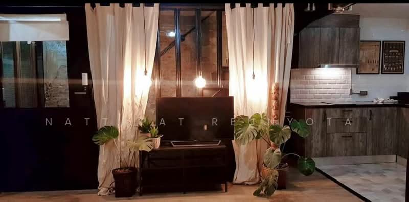 3-BR Townhouse, Bangkok, Samsen Nai, Phaya Thai, Bangkok, 3 Bedrooms, 195 sqm, Townhouse For Sale, by Nattapat Reunyota, 500373178 - DDproperty.com