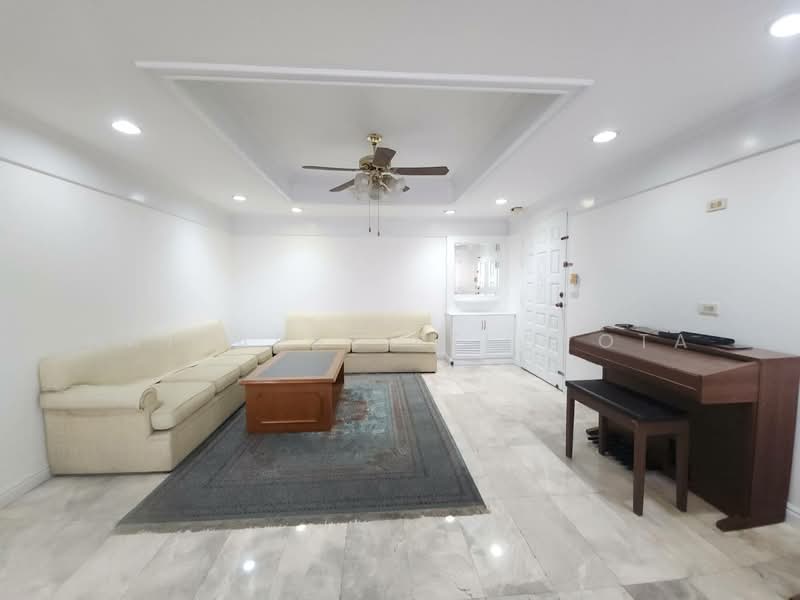 Empire House, Bangkok, Eakamai, Khlong Tan Nua, Watthana, Bangkok, 3 Bedrooms, 183 sqm, Condo For Sale, by Nattapat Reunyota, 500373191 - DDproperty.com