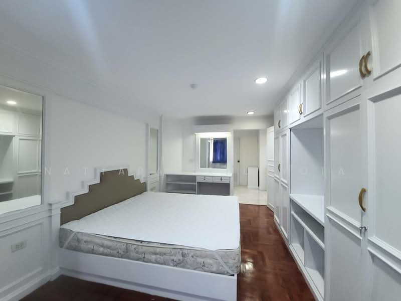Empire House, Bangkok, Eakamai, Khlong Tan Nua, Watthana, Bangkok, 3 Bedrooms, 183 sqm, Condo For Sale, by Nattapat Reunyota, 500373191 - DDproperty.com