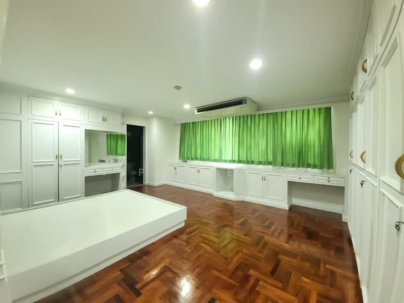 Empire House, Bangkok, Eakamai, Khlong Tan Nua, Watthana, Bangkok, 3 Bedrooms, 183 sqm, Condo For Sale, by Nattapat Reunyota, 500373191 - DDproperty.com