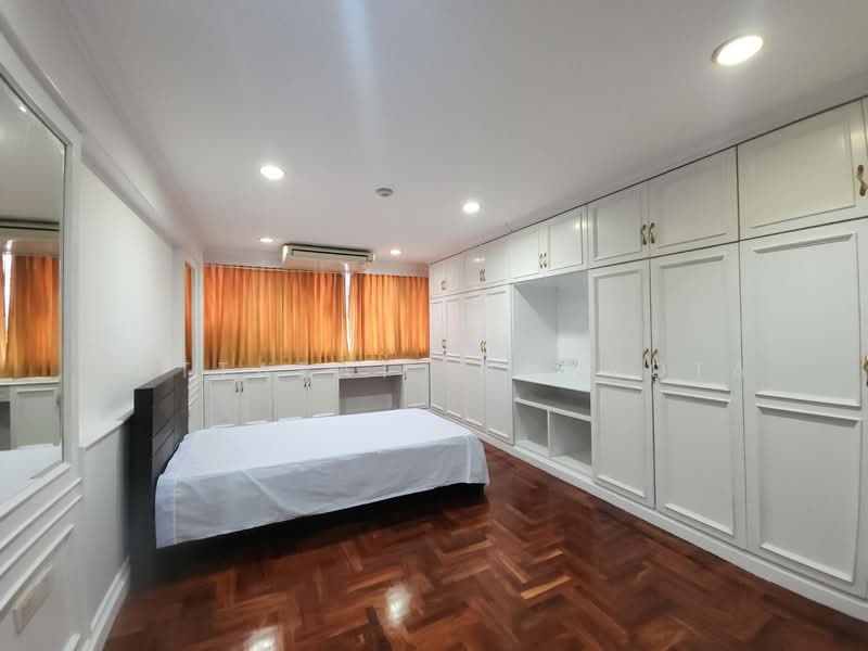 Empire House, Bangkok, Eakamai, Khlong Tan Nua, Watthana, Bangkok, 3 Bedrooms, 183 sqm, Condo For Sale, by Nattapat Reunyota, 500373191 - DDproperty.com