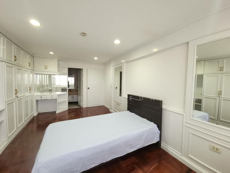 Empire House, Bangkok, Eakamai, Khlong Tan Nua, Watthana, Bangkok, 3 Bedrooms, 183 sqm, Condo For Sale, by Nattapat Reunyota, 500373191 - DDproperty.com