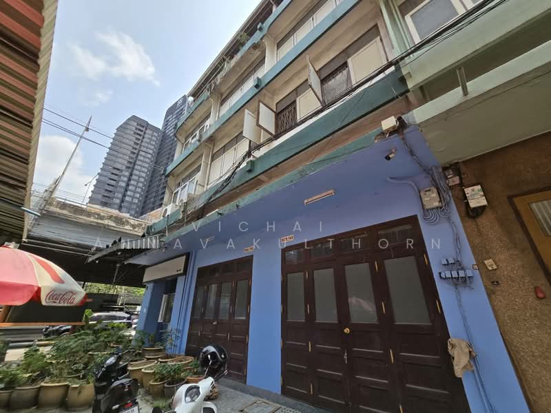 3 Shophouse for rent in Rama 4 area, Bangkok., Bangkok, Thung Maha Mek, Sathon, Bangkok, , 160 sqm, Shophouse For Rent, by Vichai Annavakulthorn, 500373192 - DDproperty.com