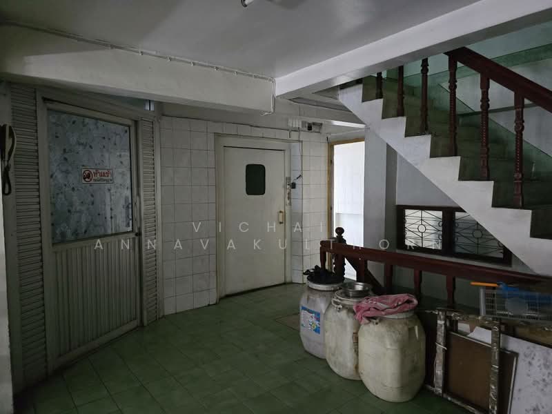 3 Shophouse for rent in Rama 4 area, Bangkok., Bangkok, Thung Maha Mek, Sathon, Bangkok, , 160 sqm, Shophouse For Rent, by Vichai Annavakulthorn, 500373192 - DDproperty.com