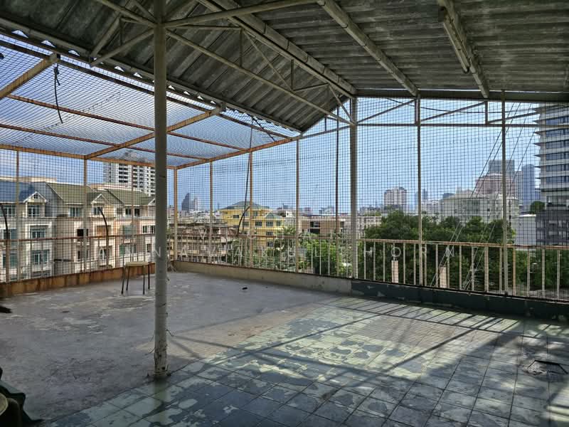3 Shophouse for rent in Rama 4 area, Bangkok., Bangkok, Thung Maha Mek, Sathon, Bangkok, , 160 sqm, Shophouse For Rent, by Vichai Annavakulthorn, 500373192 - DDproperty.com