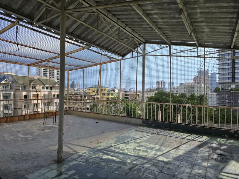 3 Shophouse for rent in Rama 4 area, Bangkok., Bangkok, Thung Maha Mek, Sathon, Bangkok, , 160 sqm, Shophouse For Rent, by Vichai Annavakulthorn, 500373192 - DDproperty.com