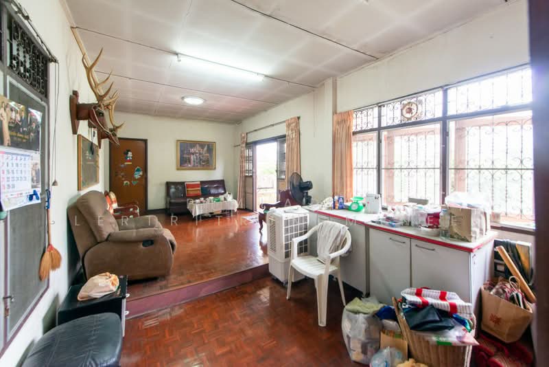 บ้านพร้อมที่ดิน ลาดพร้าว 48, Bangkok, Bang Sue, Bangkok, 3 Bedrooms, 108 sqm, Single Detached House For Sale, by Pimlada Lertritrungmanee, 500373197 - DDproperty.com