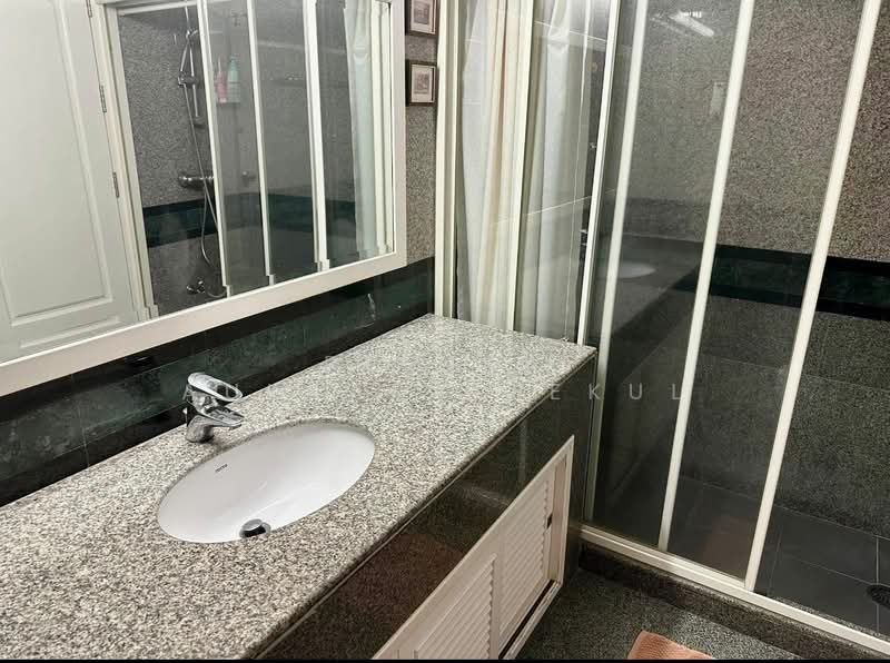 Baan Ploenchit, Bangkok, Soi Ruamrudee 2 Ploenchit Road, Lumphini, Pathum Wan, Bangkok, 3 Bedrooms, 108 sqm, Condo For Sale, by Pemika Aukkaraleekul, 500373241 - DDproperty.com