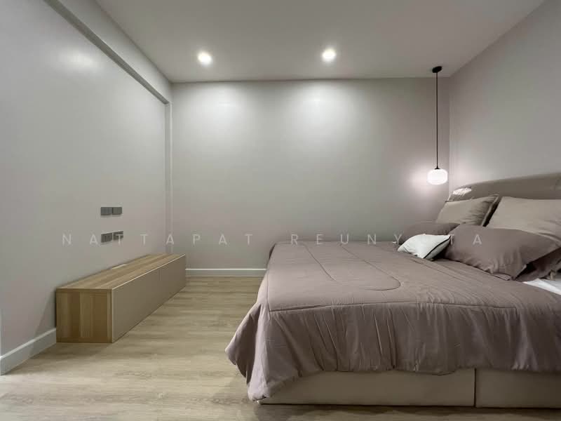 undefined, Bangkok, Khlong Tan Nua, Watthana, Bangkok, 4 Bedrooms, 200 sqm, Townhouse For Sale, by Nattapat Reunyota, 500373314 - DDproperty.com