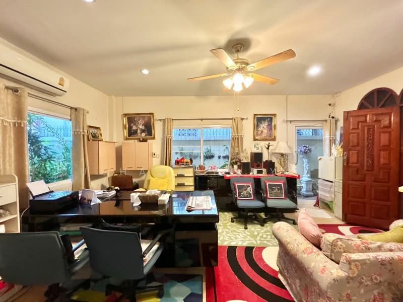 บ้าน 5-ห้องนอน, กรุงเทพ, สามเสนนอก, ห้วยขวาง, กรุงเทพ, 270 ตร.ม., บ้านเดี่ยว ขาย, โดย Suchada Yodyiem, 500373381 - DDproperty.com