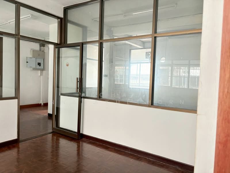Commericial Building in Khaosan road, Bangkok, Talat Yot, Phra Nakhon, Bangkok, , 336 sqm, Retail Space For Rent, by Vichai Annavakulthorn, 500373401 - DDproperty.com