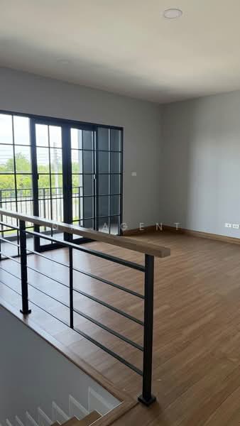 Centro Bangna, Samut Prakan, 111 Soi 3, Bang Kaeo, Bang Plee, Samut Prakan, 4 Bedrooms, 303 sqm, Single Detached House For Sale, by NR AGENT, 500373460 - DDproperty.com