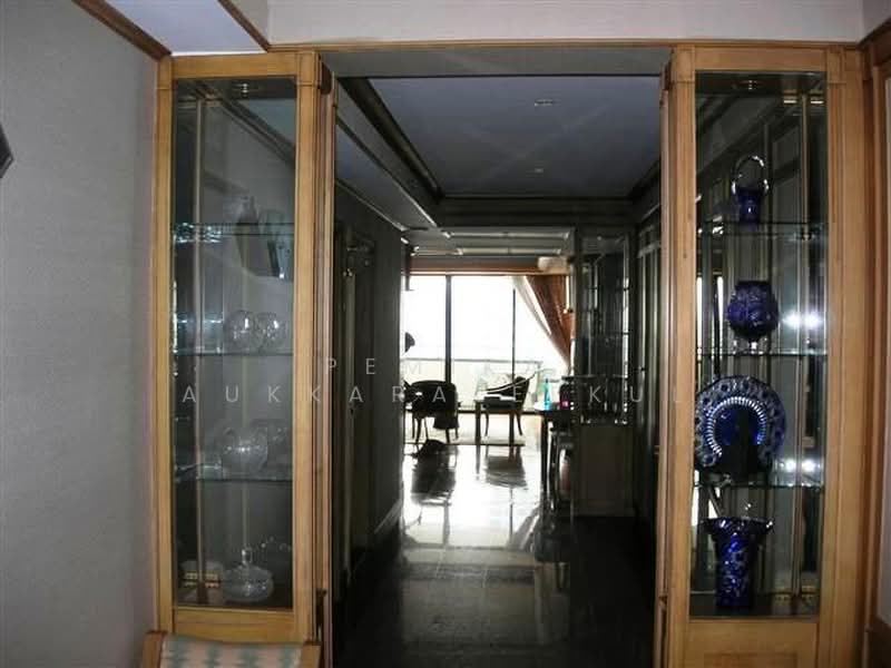 Las Colinas, Bangkok, Sukhumvit 21 Road, Khlongtoei Nua, Watthana, Bangkok, 2 Bedrooms, 141 sqm, Condo For Sale, by Pemika Aukkaraleekul, 500373474 - DDproperty.com