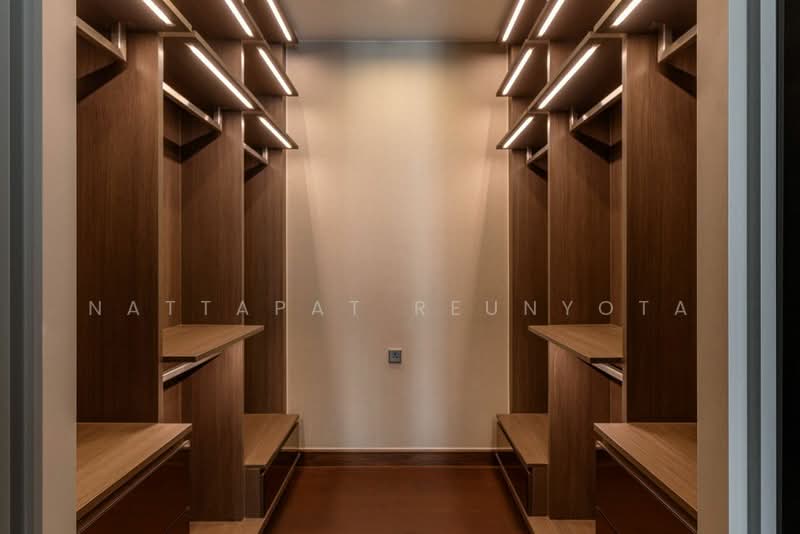 Q1 Sukhumvit, Bangkok, 1 Sukhumvit Road, Khlong Toei, Bangkok, 2 Bedrooms, 108 sqm, Condo For Sale, by Nattapat Reunyota, 500373482 - DDproperty.com