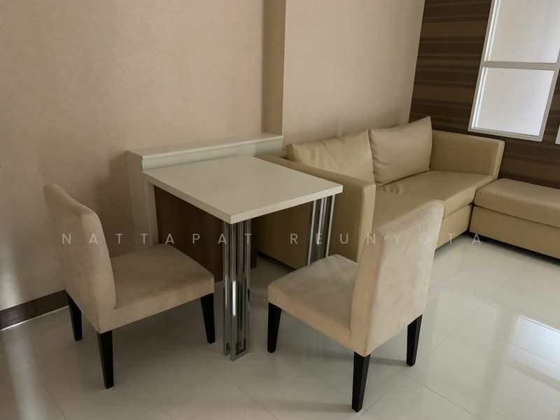 Ivy Sathorn 10, Bangkok, 88 Soi Sathorn 12, Sathorn Road, Silom, Bang Rak, Bangkok, 1 Bedroom, 33 sqm, Condo For Sale, by Nattapat Reunyota, 500373496 - DDproperty.com