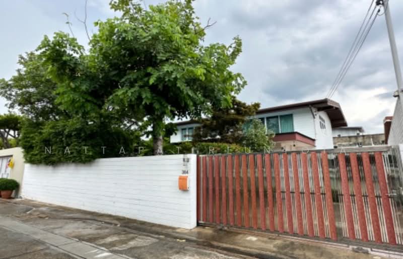 3-BR House, Bangkok, Lat Yao, Chatuchak, Bangkok, 3 Bedrooms, 300 sqm, Single Detached House For Sale, by Nattapat Reunyota, 500373509 - DDproperty.com