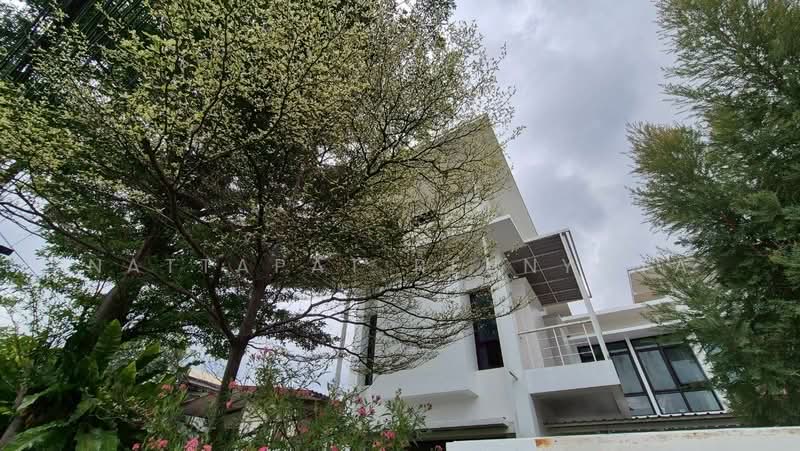บ้าน 4-ห้องนอน, กรุงเทพ, ลาดพร้าว, กรุงเทพ, 400 ตร.ม., บ้านเดี่ยว ขาย, โดย Nattapat Reunyota, 500373530 - DDproperty.com