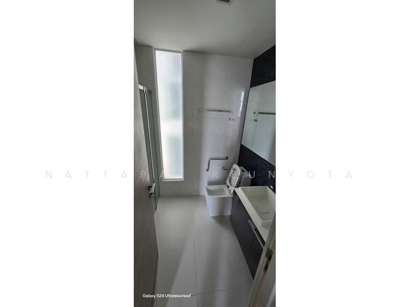 The Room Sathorn, Bangkok, 78 Pan Road, Silom, Bang Rak, Bangkok, 2 Bedrooms, 78 sqm, Condo For Sale, by Nattapat Reunyota, 500373546 - DDproperty.com