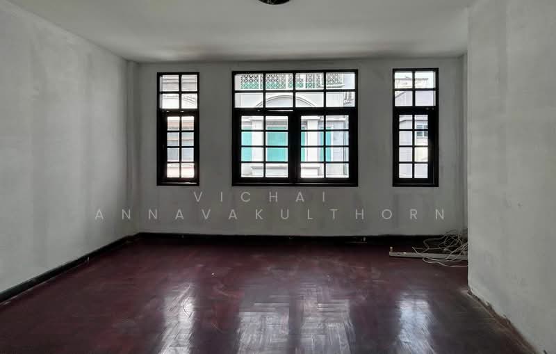Mixed Use for Rent in Khlong Tan Nuea, Bangkok, Khlong Tan Nua, Watthana, Bangkok, , 260 sqm, Shophouse For Rent, by Vichai Annavakulthorn, 500373591 - DDproperty.com
