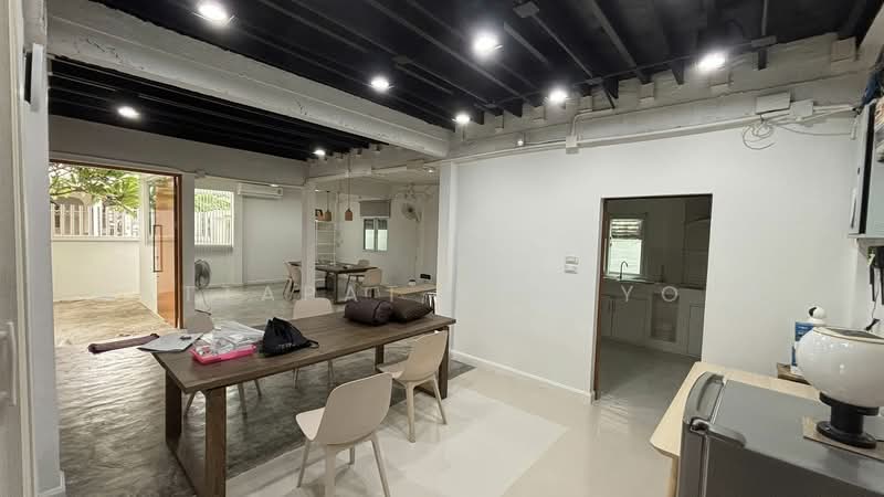 undefined, Bangkok, Lat Phrao, Bangkok, 5 Bedrooms, 200 sqm, Single Detached House For Sale, by Nattapat Reunyota, 500373639 - DDproperty.com