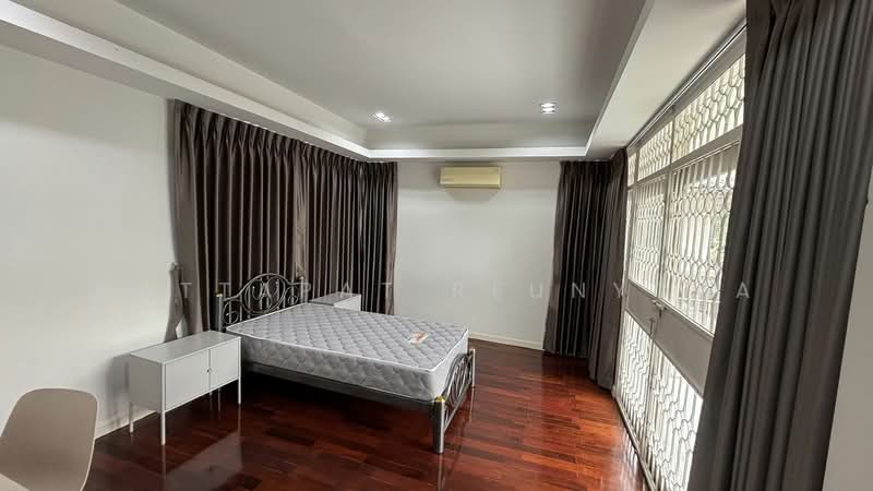 undefined, Bangkok, Lat Phrao, Bangkok, 5 Bedrooms, 200 sqm, Single Detached House For Sale, by Nattapat Reunyota, 500373639 - DDproperty.com