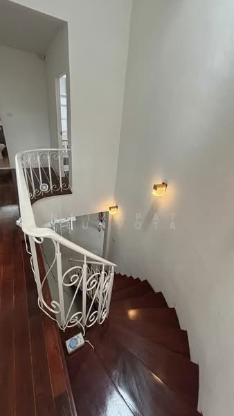 undefined, Bangkok, Lat Phrao, Bangkok, 5 Bedrooms, 200 sqm, Single Detached House For Sale, by Nattapat Reunyota, 500373639 - DDproperty.com