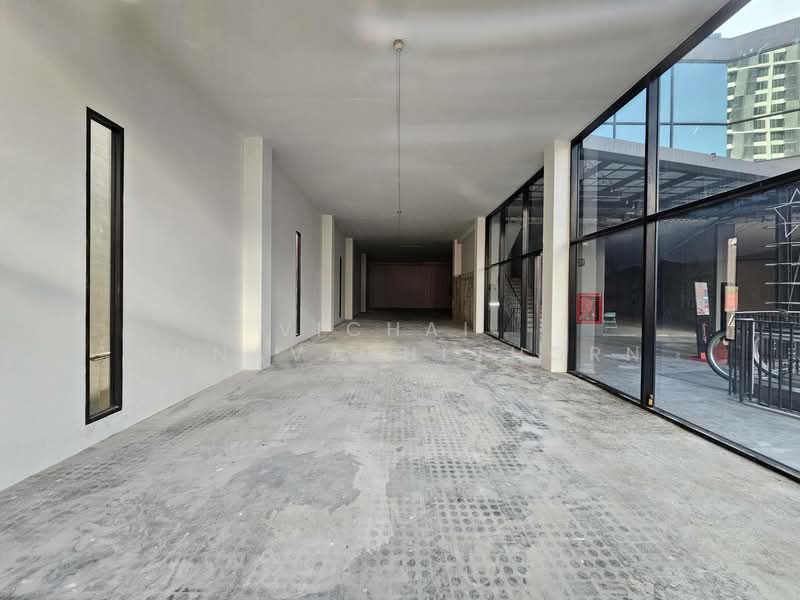Summer Hill Phrakanong, Bangkok, Phra Kanong, Khlong Toei, Bangkok, , 214 sqm, Retail Space For Rent, by Vichai Annavakulthorn, 500373716 - DDproperty.com
