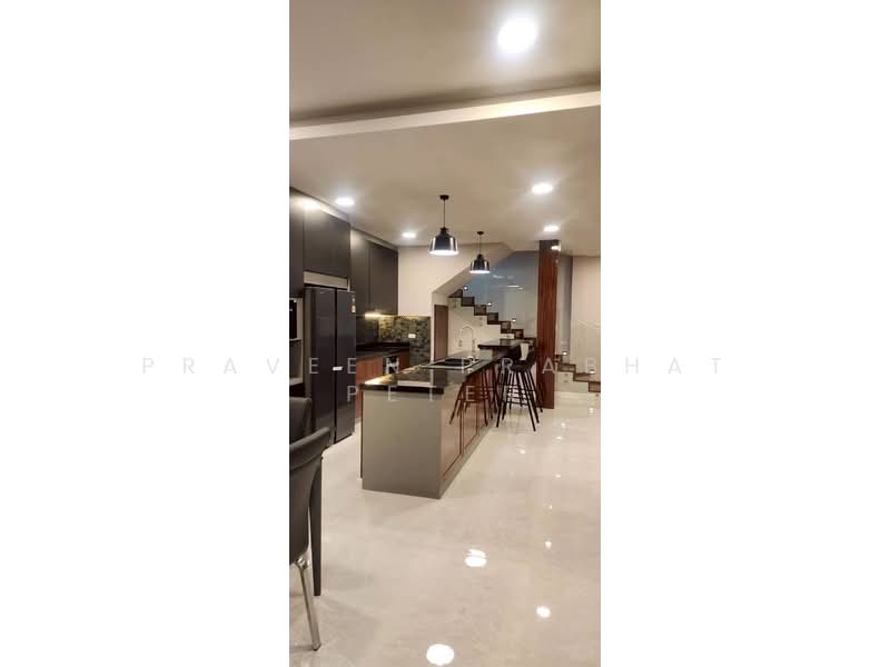Living 21 at Mabprachan, Chon Buri (Pattaya), Bang Lamung, Bang Lamung (Pattaya), Chon Buri (Pattaya), 4 Bedrooms, 408 sqm, Single Detached House For Rent, by Praveen Peter, 500373724 - DDproperty.com